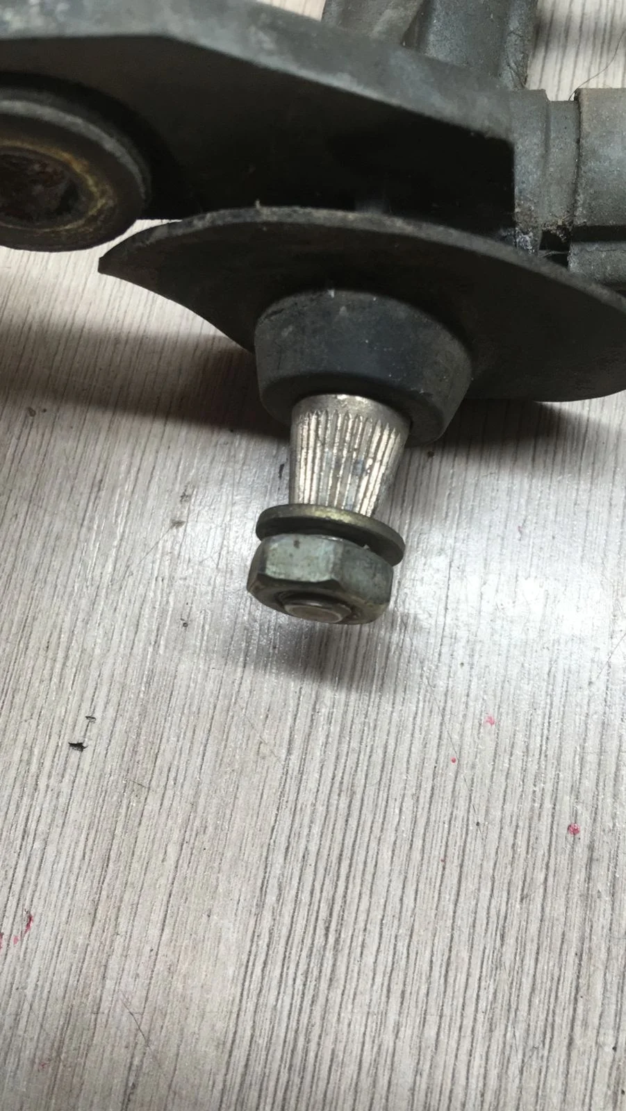 [Б/У] Трапеция стеклоочистителей VW Golf III [Код: 00338364 ]