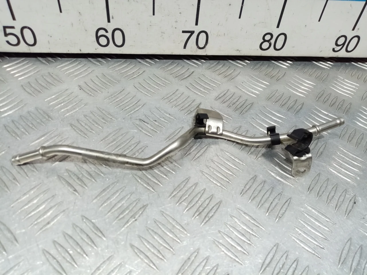 [Б/У] Трубка вентиляционная [Код: 00684587 ]