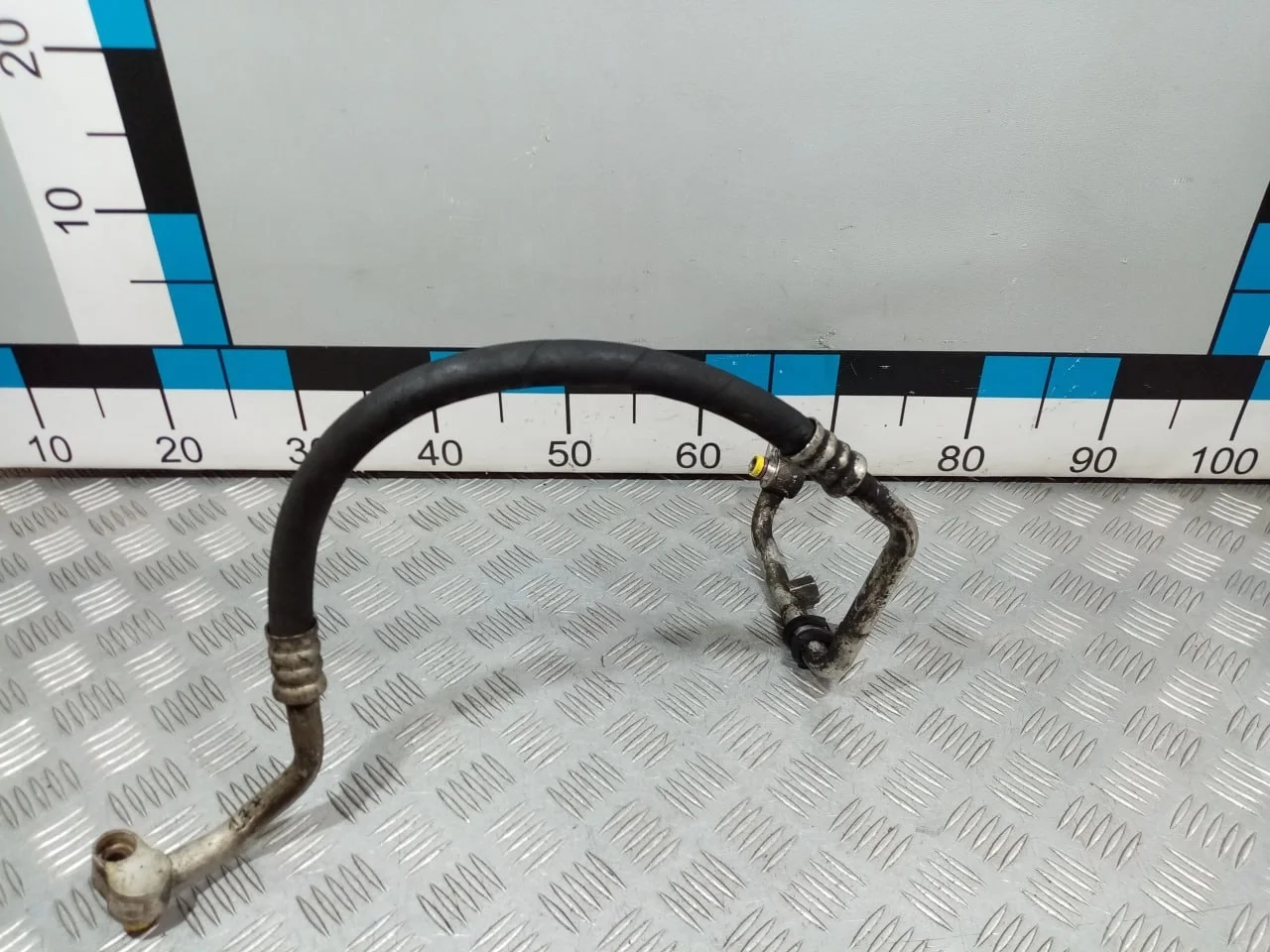 [Б/У] Трубка кондиционера [Код: 00646952 ]