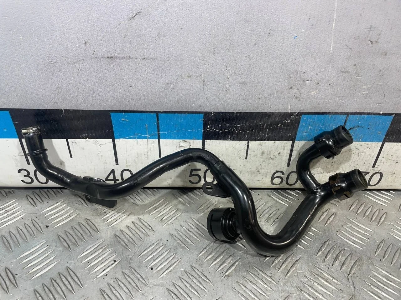 [Б/У] Трубка охлаждающей жидкости Audi [Код: 00590570 ]