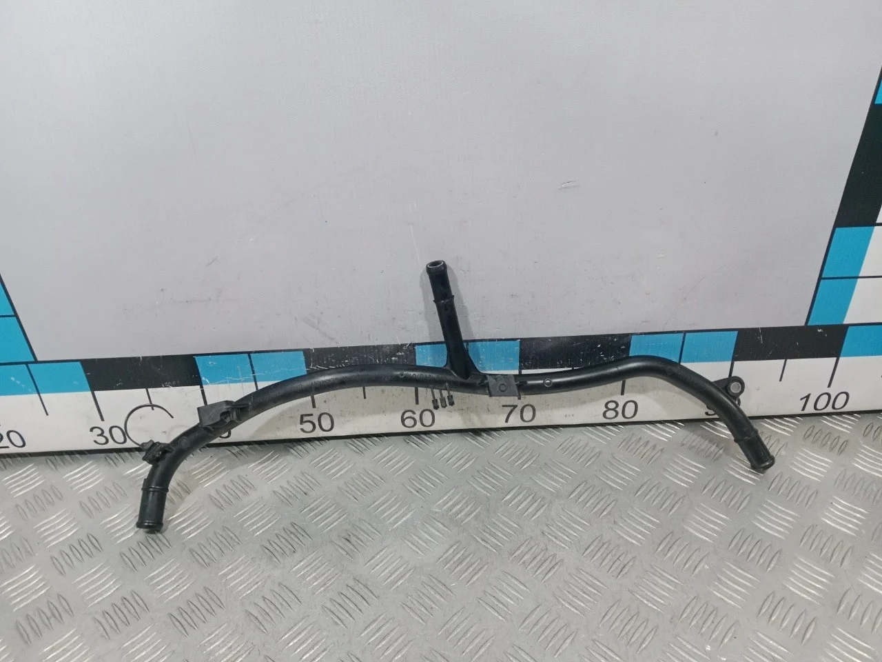 [Б/У] Трубка системы охлаждения [Код: 00592559 ]