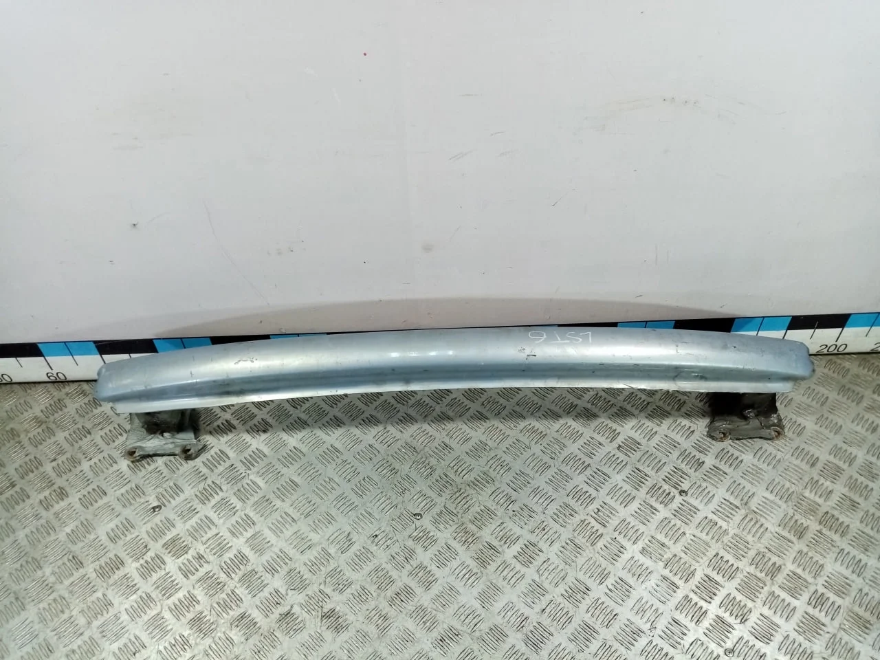 [Б/У] Усилитель заднего бампера Skoda Octavia [Код: 00536244 ]