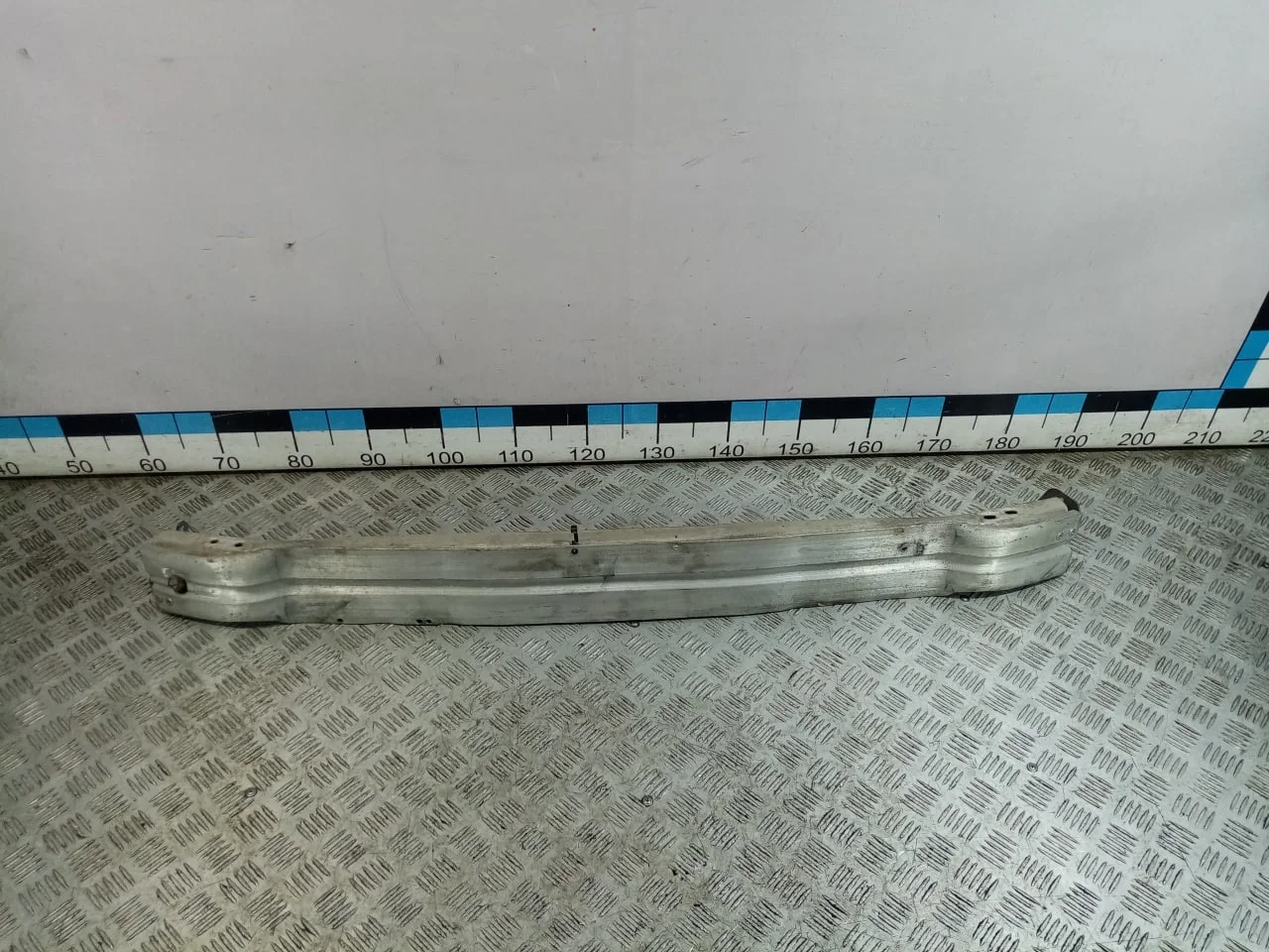 [Б/У] Усилитель переднего бампера [Код: 00582115 ]