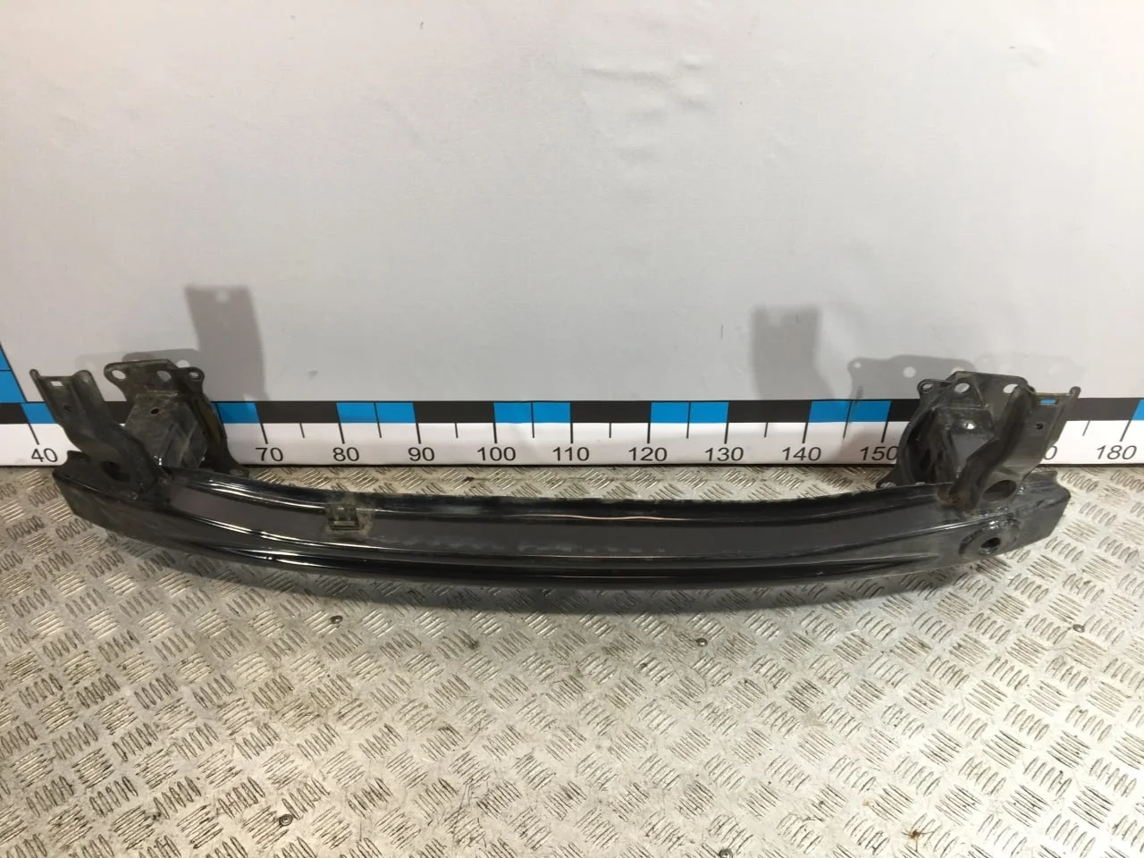 [Б/У] Усилитель переднего бампера [Код: 00660922 ]