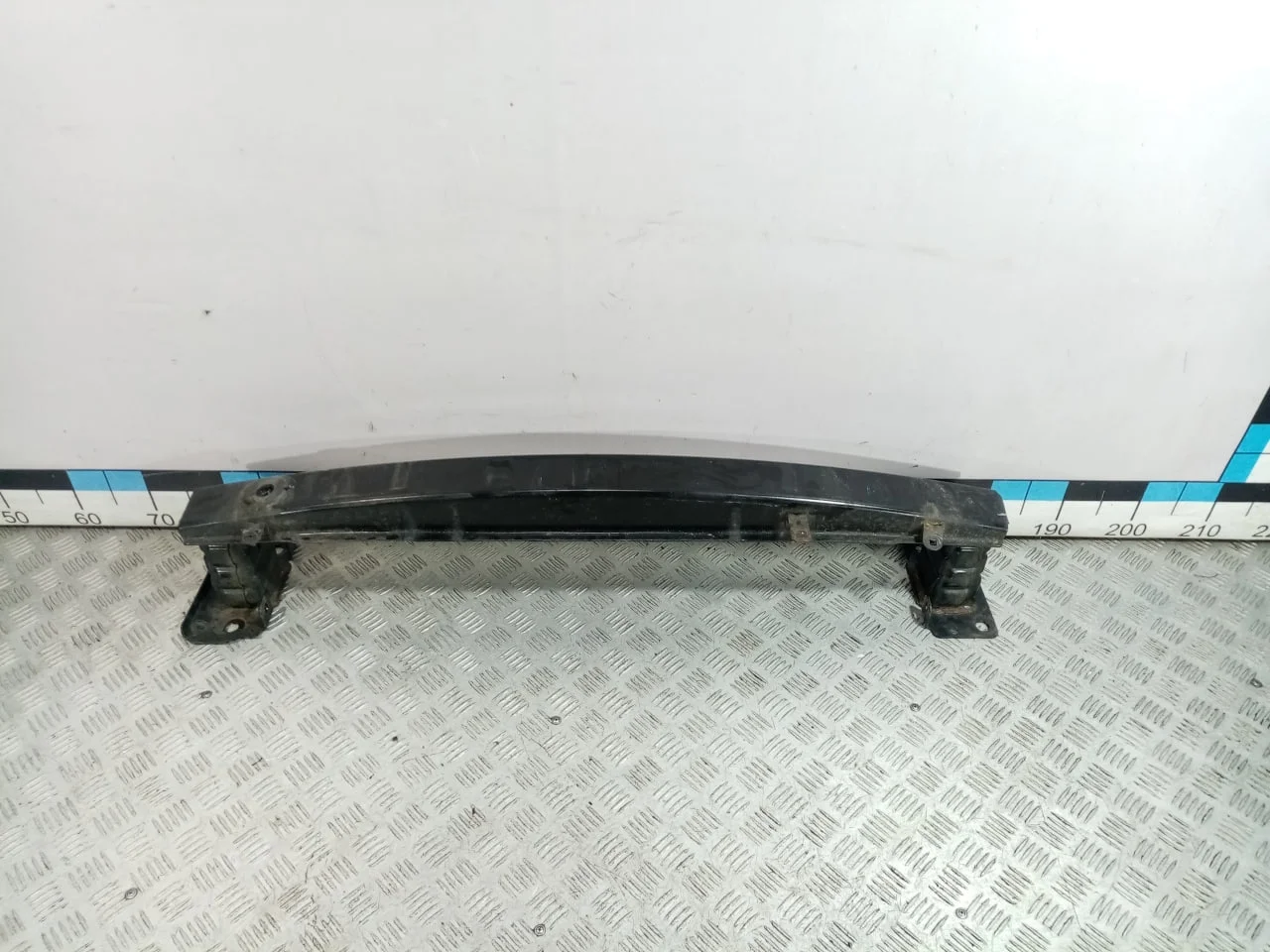 [Б/У] Усилитель переднего бампера Skoda [Код: 00599840 ]