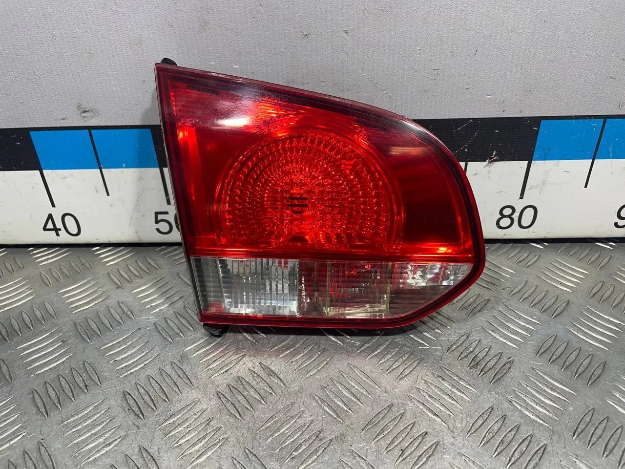[Б/У] Фонарь задний внутренний левый VW Golf VI [Код: 00528172 ]