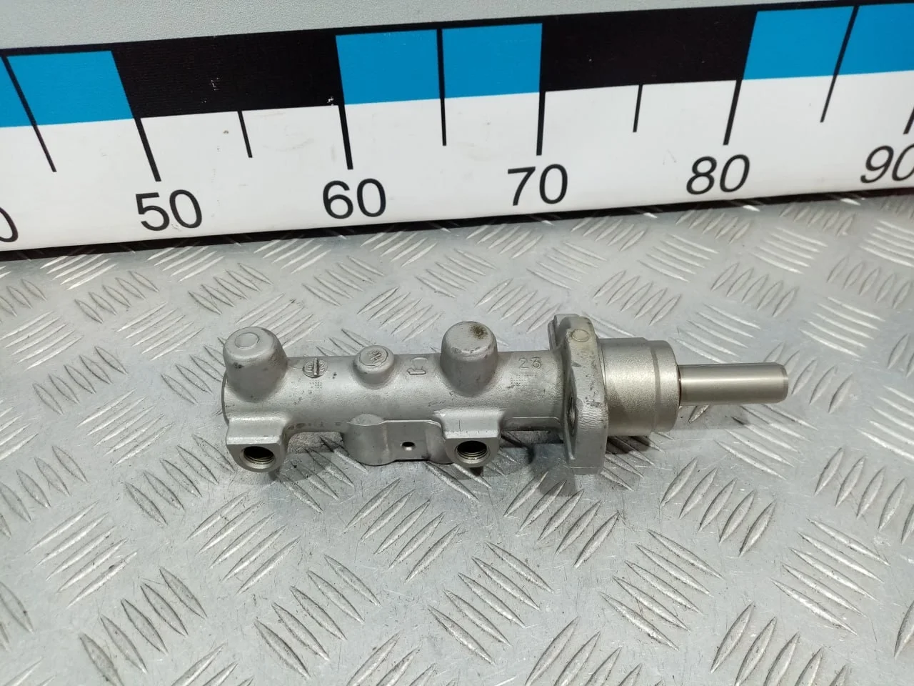 [Б/У] Цилиндр тормозной главный VAG [Код: 00616492 ]