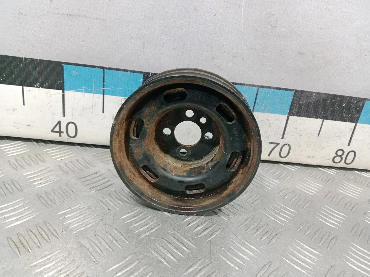 [Б/У] Шкив коленвала Volkswagen Passat [Код: 00591631 ]