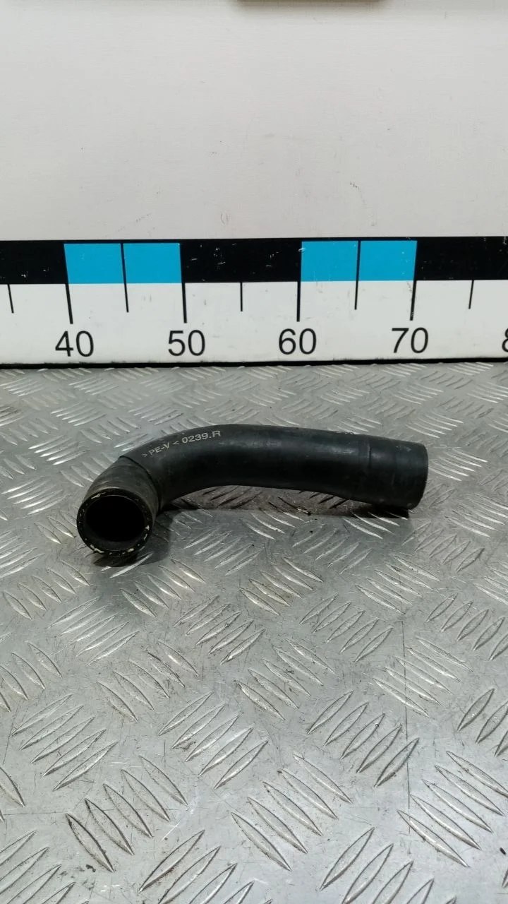[Б/У] Шланг системы охлаждения Passat B7 [Код: 00376330 ]