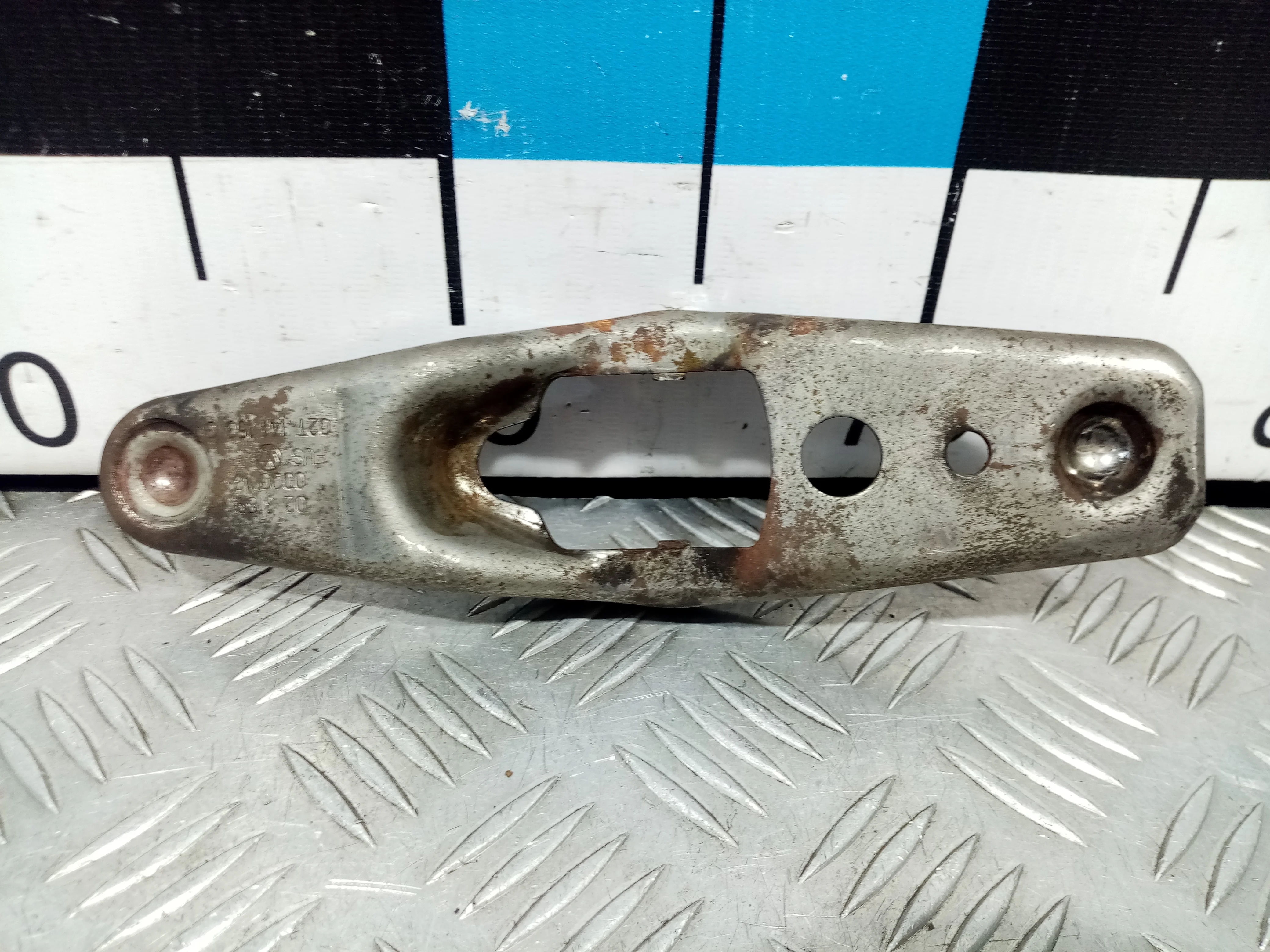 [ЧАСТЬ Б/У] Подшипник выжимной c вилкой сцепления - Вилка [Код: 00423095 ]