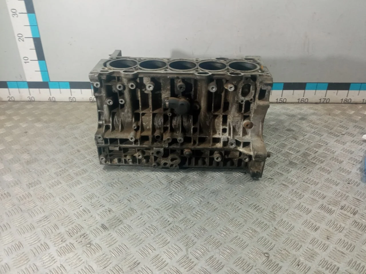 [Б/У] Двигатель B5254T2 - Блок цилиндров пустой [ХОРОШЕЕ] [Код: 00650353 ]