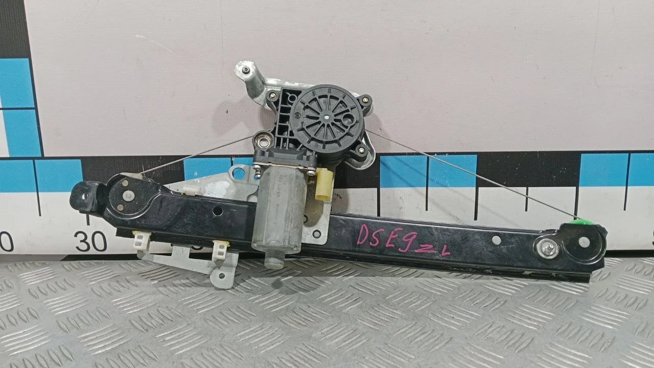 [Б/У] Стеклоподъемник электр.задний левый VOLVO [Код: 00381301 ]