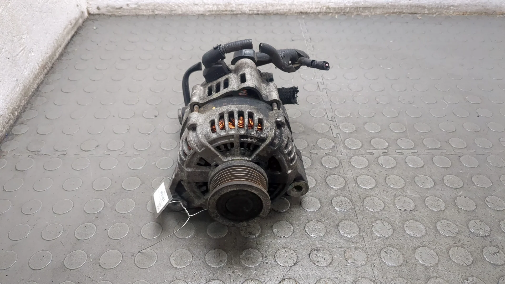 Генератор Kia Sportage 2004-2010 КПП 6-ст.мех 4х4 (МКПП) D4EA Дизель 2 л CRDi