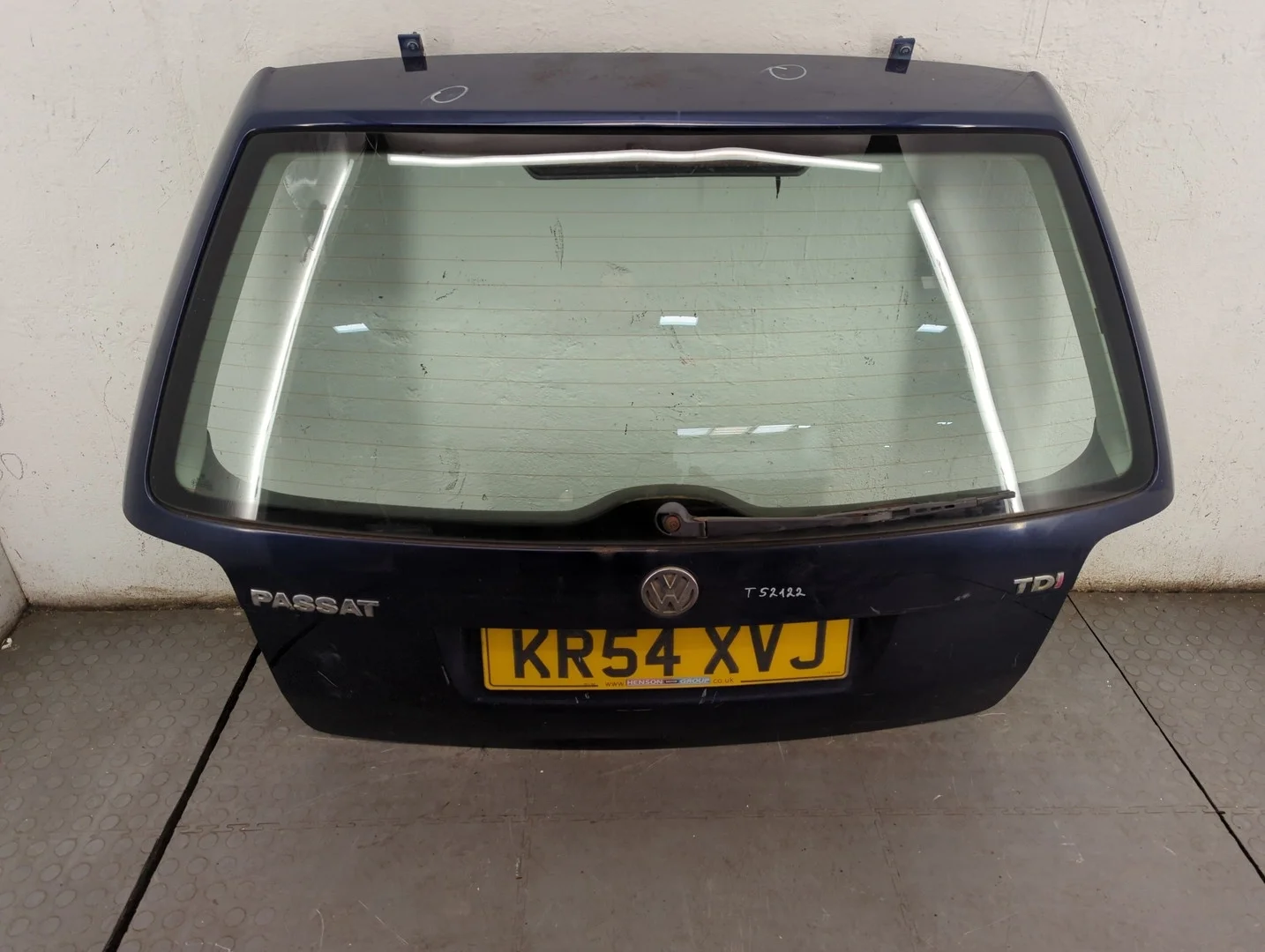 Крышка (дверь) багажника Volkswagen Passat 5 2000-2005 КПП 5-ст.мех.(МКПП) AWX Дизель 1.9 л TDI