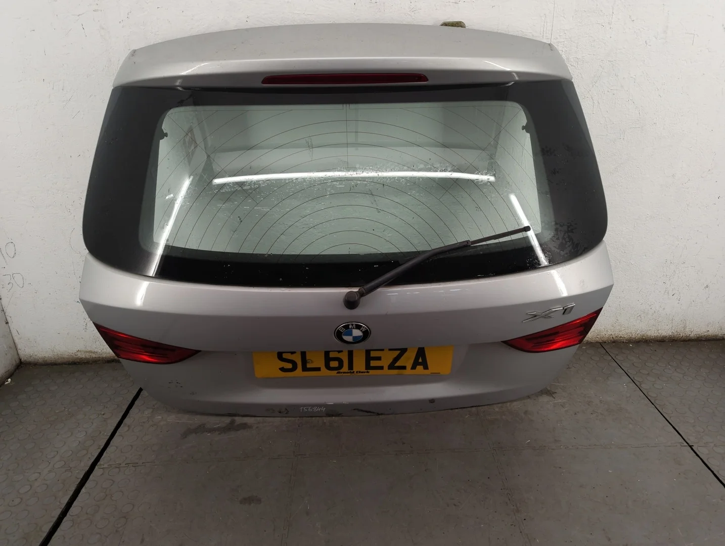 Крышка (дверь) багажника BMW X1 (E84) 2009-2015 КПП 6-ст.мех.(МКПП) N47D20C Дизель 2 л Турбо