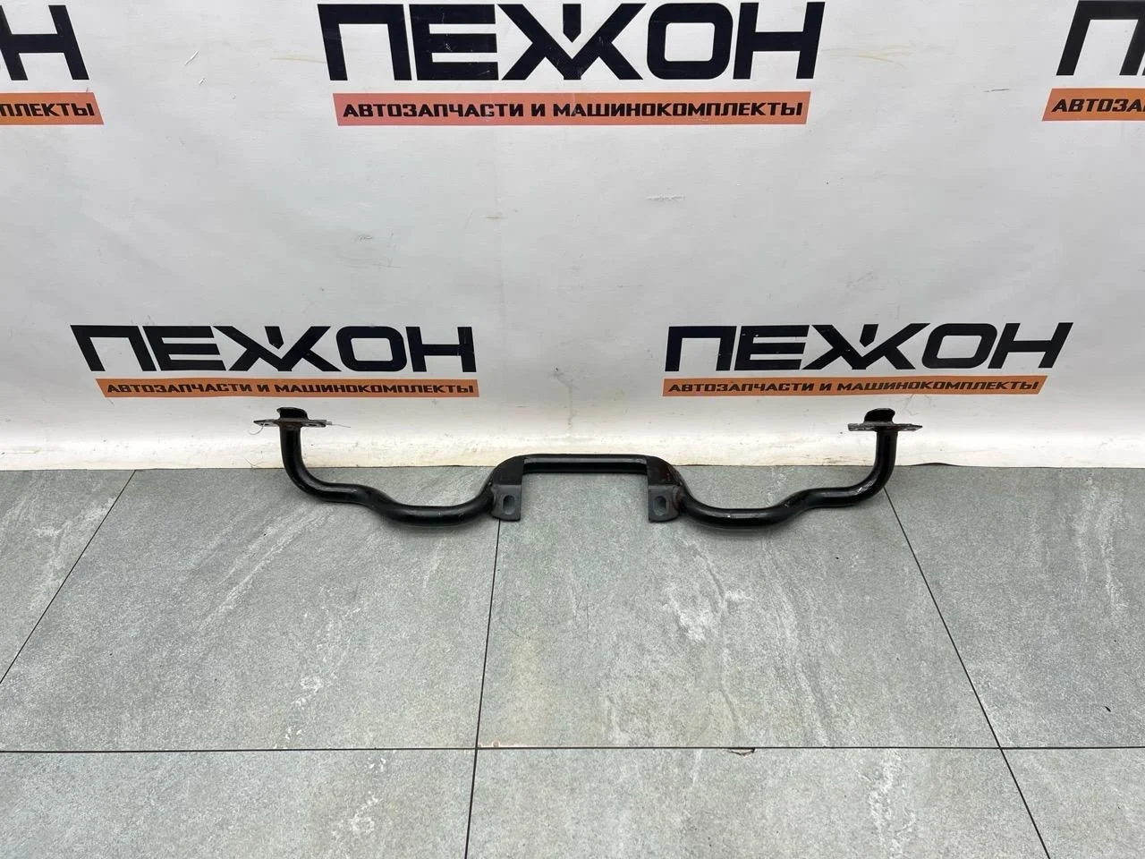 Балка подрадиаторная LAND ROVER Range Rover 2016 LR038572 L405 4.4 448DT