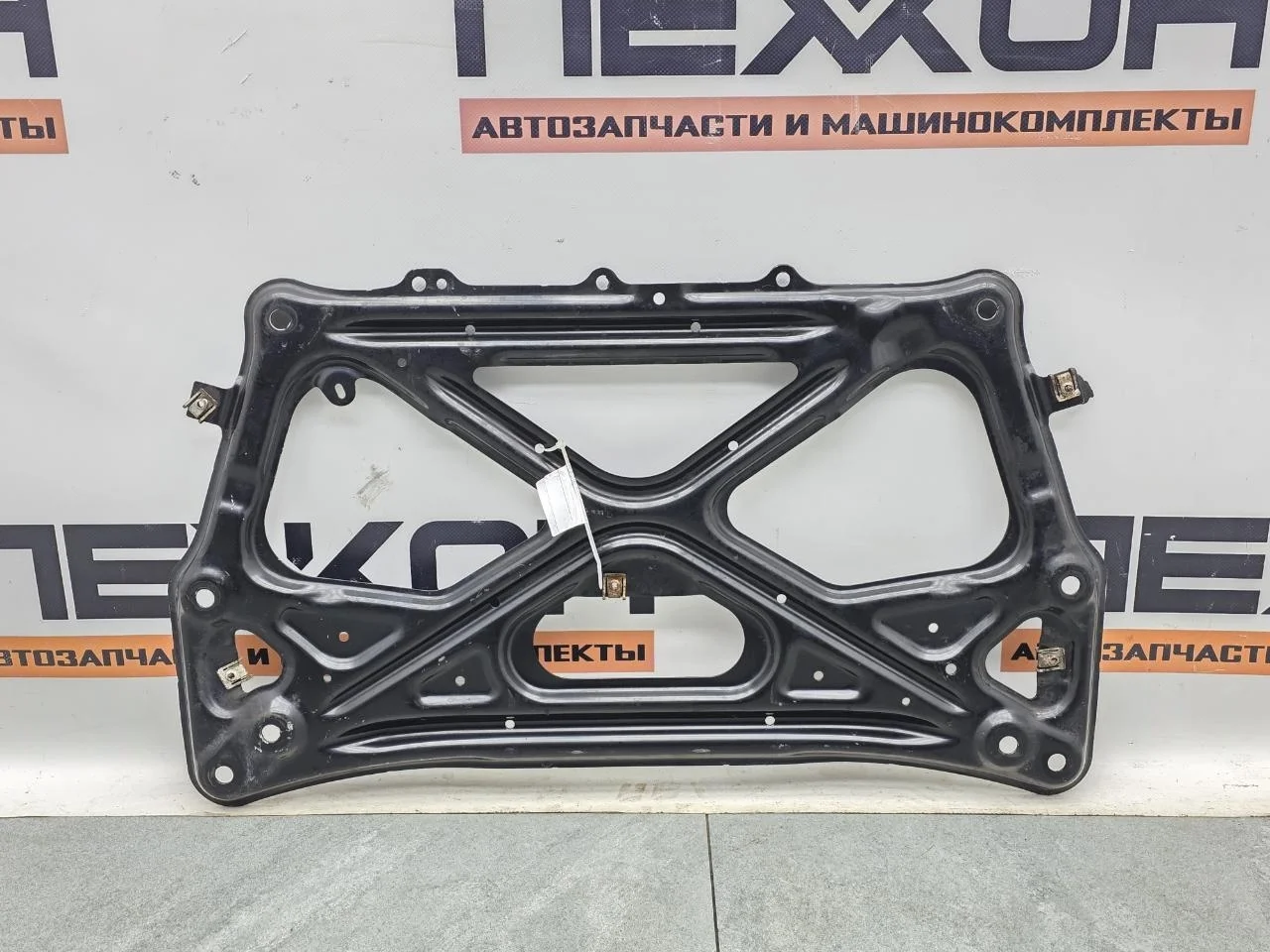 Распорка подрамника AUDI A8 2016 4H0399345Q D4 3.0 CTBD, передняя