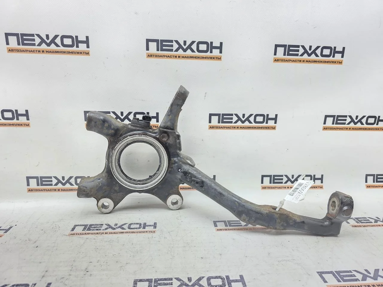 Кулак TOYOTA LAND CRUISER PRADO 2021 4321160240 J150 2.8 1GDFTV, передний правый