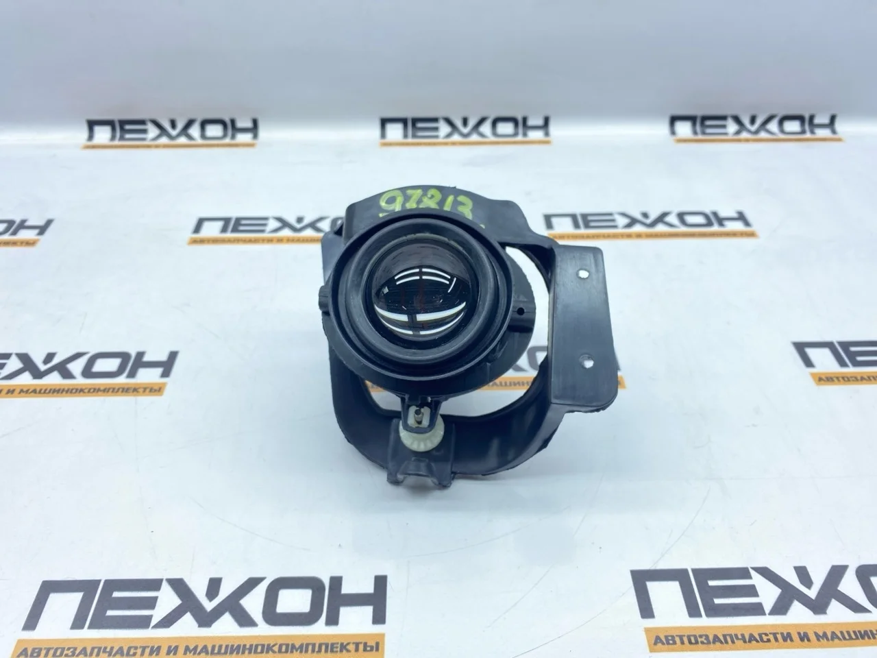 Фара противотуманная (не оригинал) CHEVROLET EPICA 96644866 V250, правая