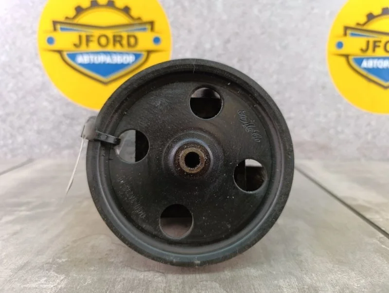 Насос гидроусилителя Ford Focus 2 2008 CB4