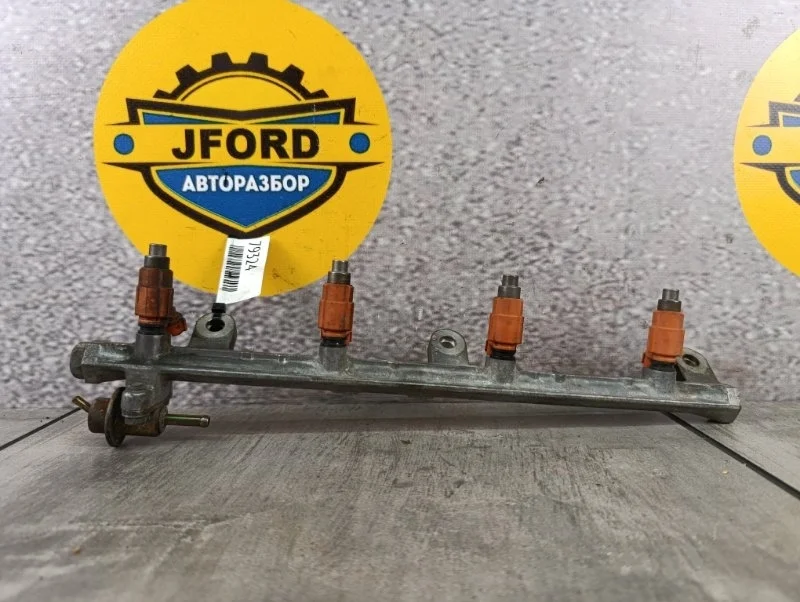 Рампа топливная Suzuki Grand Vitara 2004 TL52