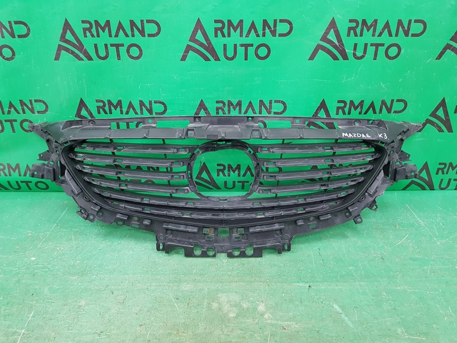 Решетка радиатора MAZDA 6 2015-2018 GJ рестайлинг