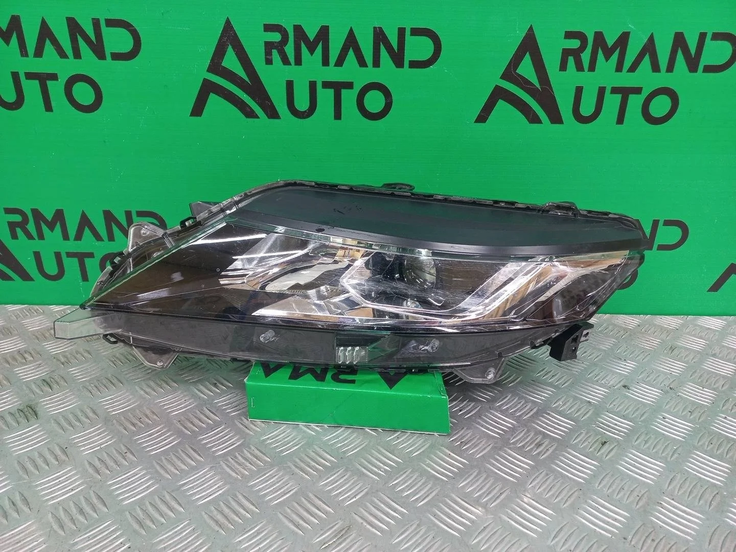 Фара Mitsubishi L200 2018-нв 5