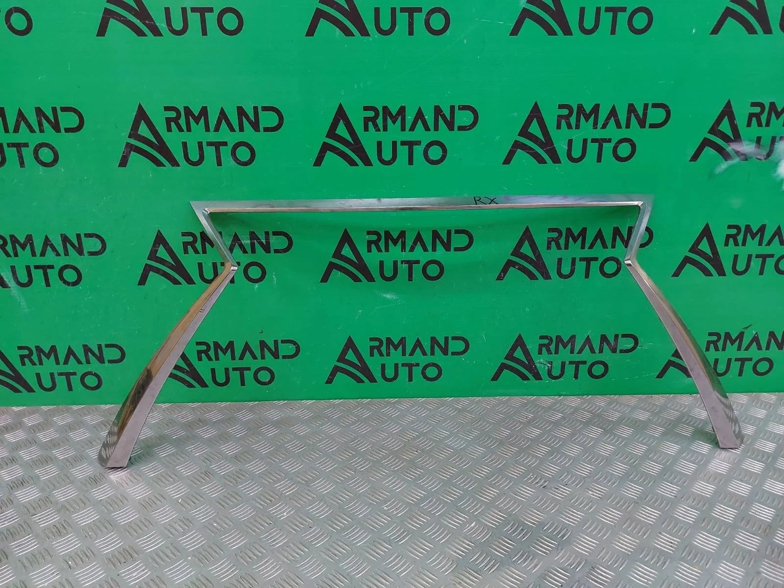 Окантовка решетки радиатора Lexus RX 2015-2019 4