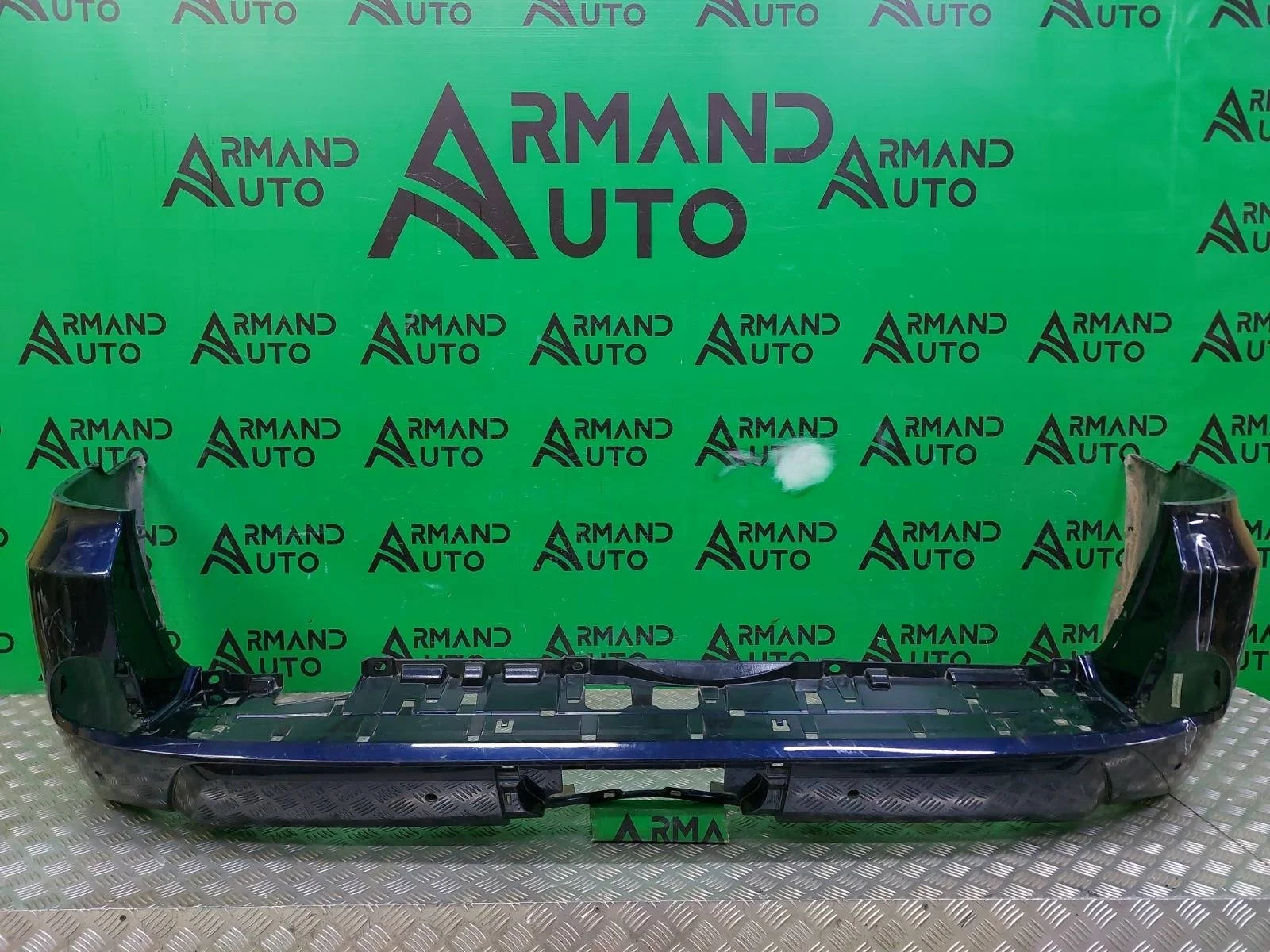 Бампер Lexus LX 2015-2023 URJ200