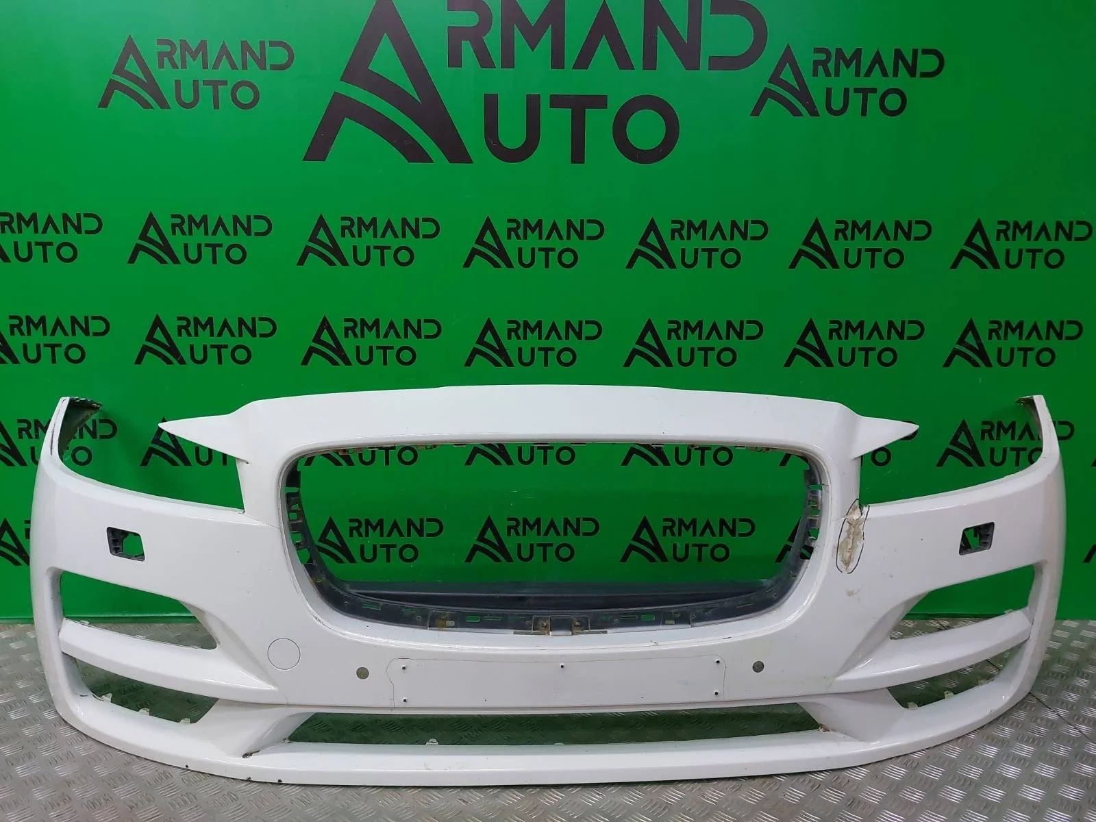 Бампер Jaguar F-PACE 2016-2020