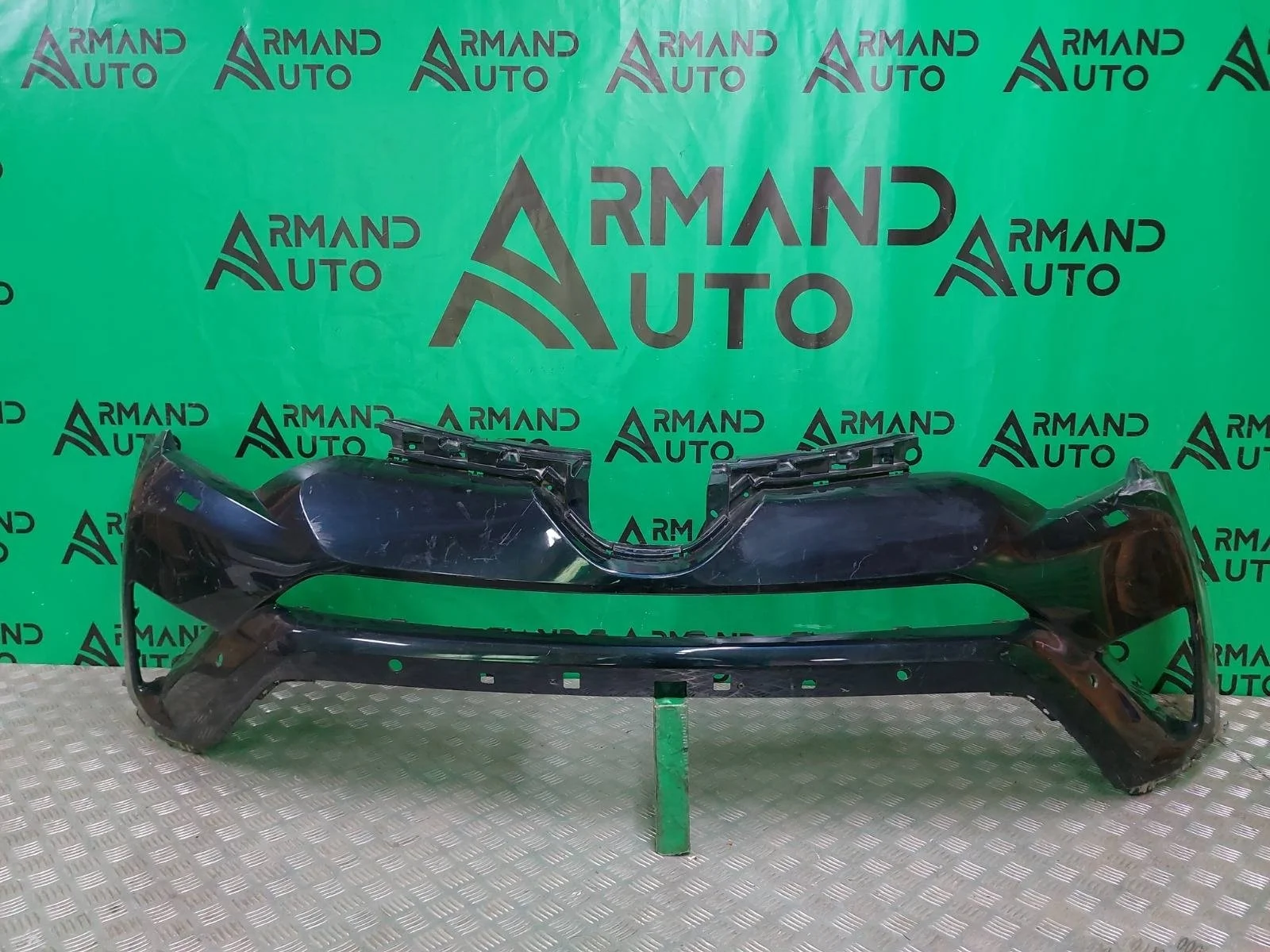 Бампер Toyota RAV4 2015-2019 CA40