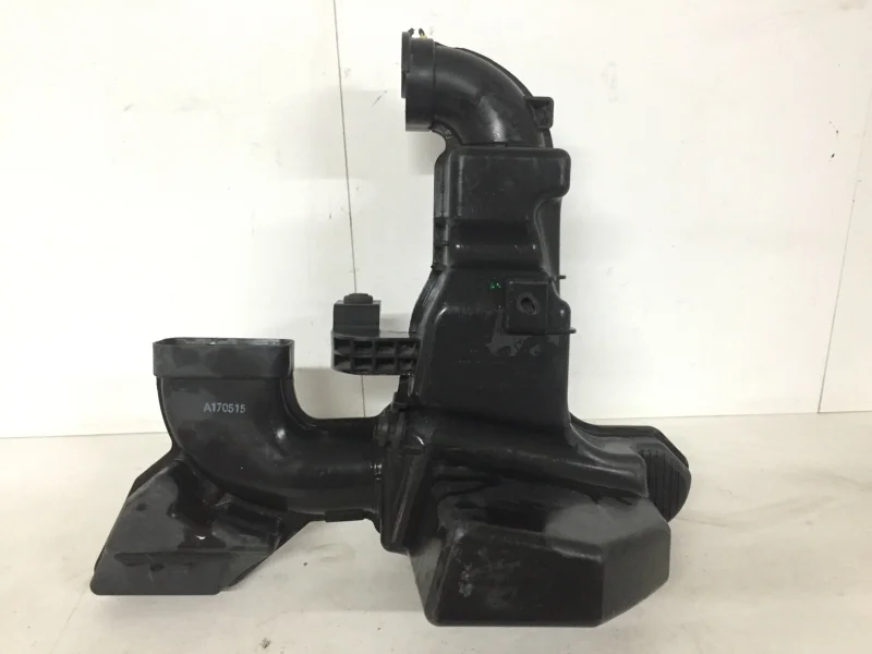 Резонатор воздушного фильтра Kia Rio 2017-2024 28212H0100 4, передний