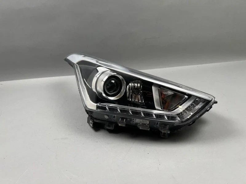 Фара Hyundai Creta 2016-2020 92102M0100 1, передняя правая