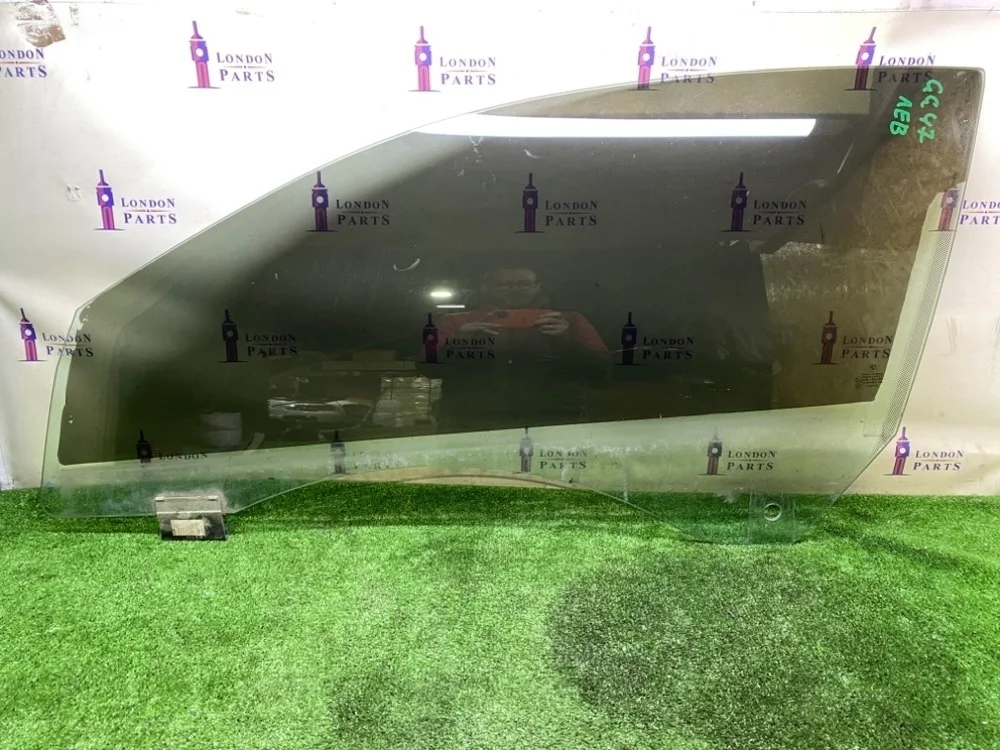 Стекло BMW M6 E63