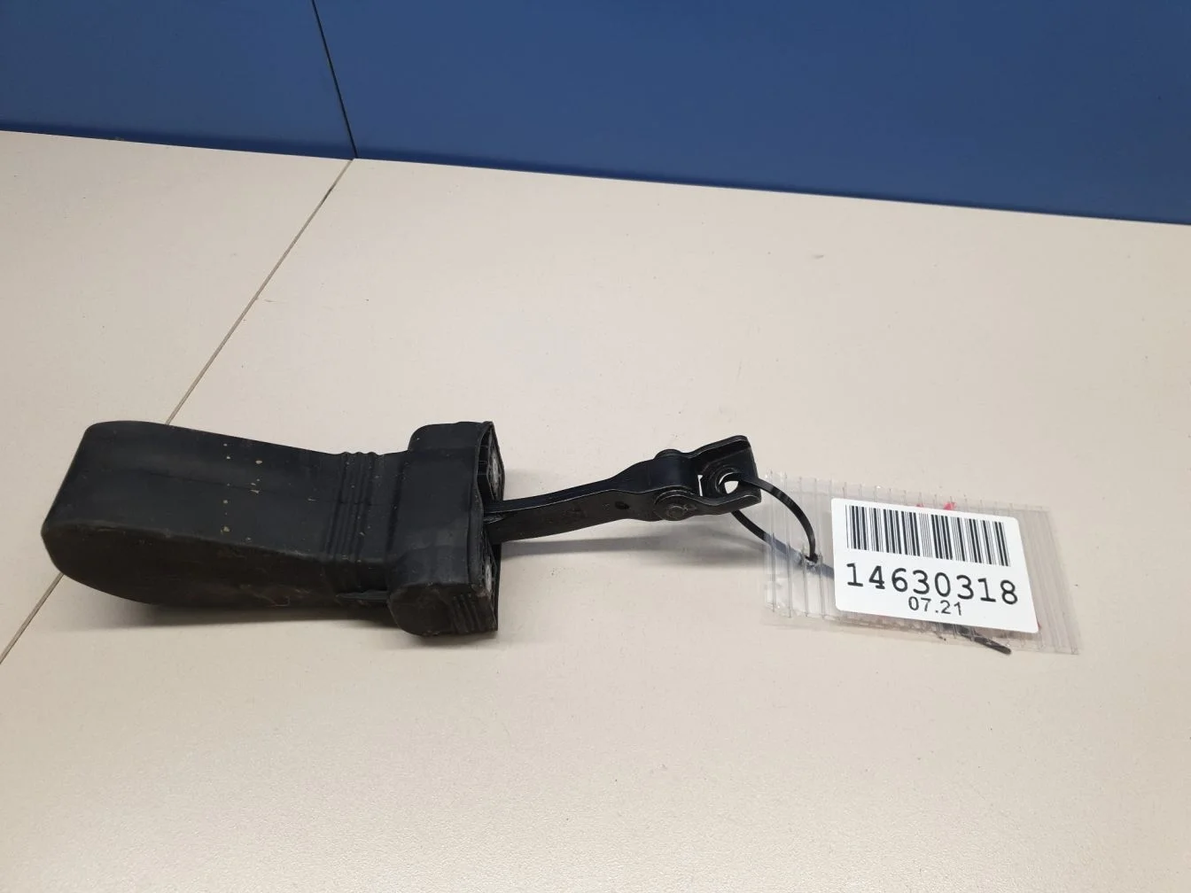 Ограничитель двери передней для Audi A6 S6 C7 2011-2018