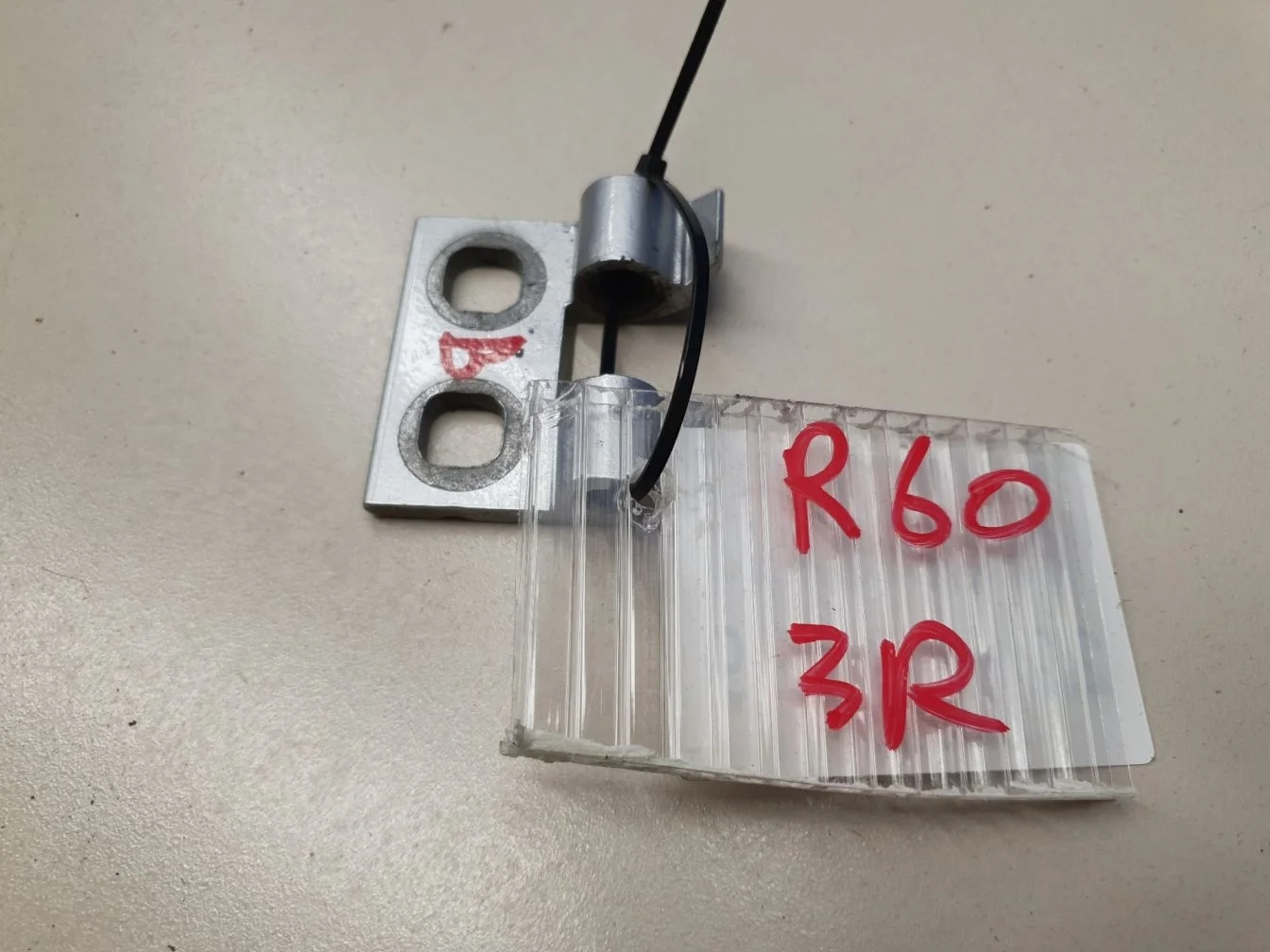 Петля двери задняя правая верхняя для Mini Countryman R60 2010-2016