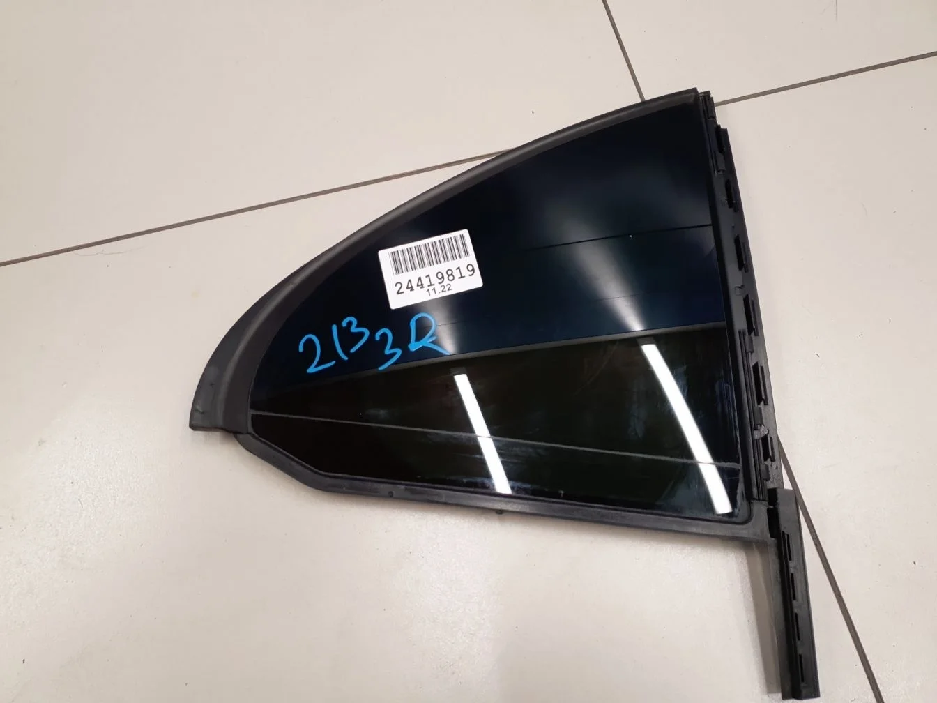 Стекло двери задней правой для Mercedes E-klasse W213 2016-