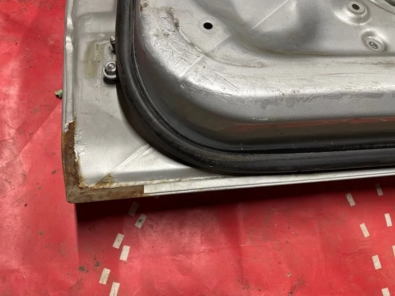 Дверь боковая (коррозия) BMW 3 Series 1998 41517034152 E46 M52B20, передняя правая