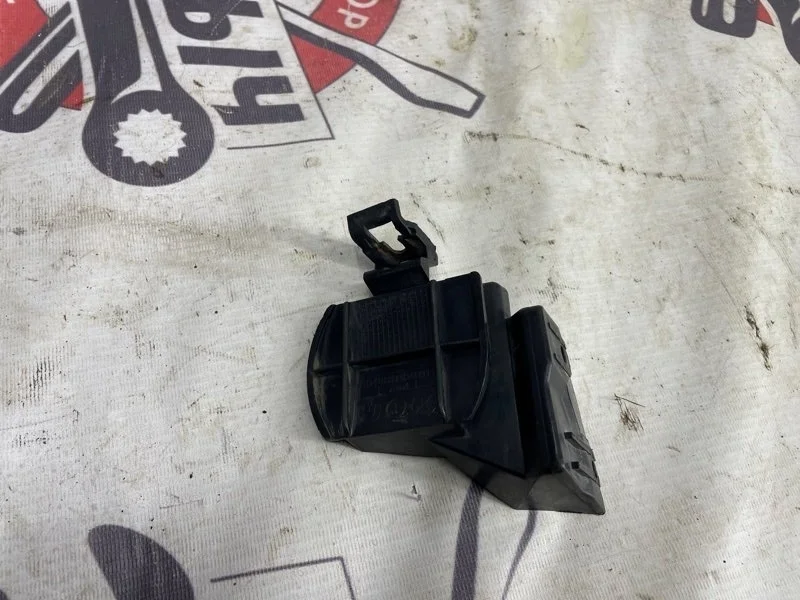 Кронштейн бампера (Крепление) BMW 3 Series 1999 51128195321 E46 M52B20TU, задний левый