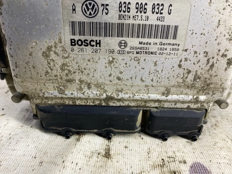 Блок управления двигателем Volkswagen GOLF 2003 036906032G MK 4 BCA