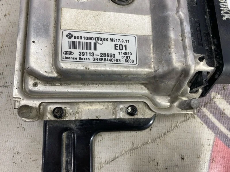 Блок управления двигателем Hyundai Solaris 2011 391132B690 RB G4FA