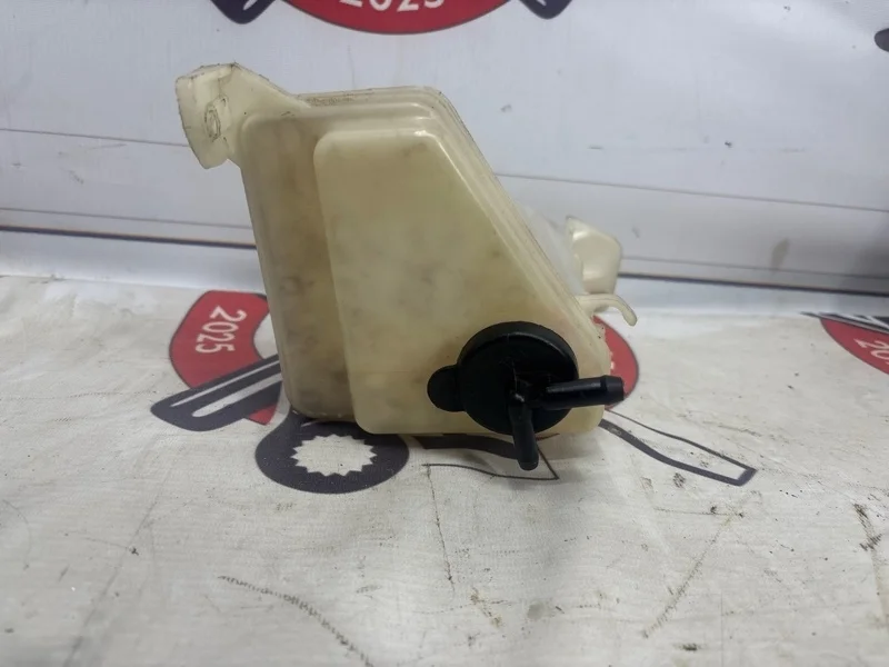 Бачок расширительный Hyundai Accent 2004 2543125100 LC2 G4EC