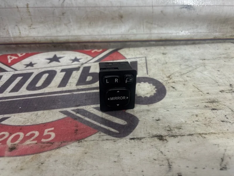 Блок управления зеркалами Toyota Corolla Fielder 2007 8487028020 NZE141G 1NZ