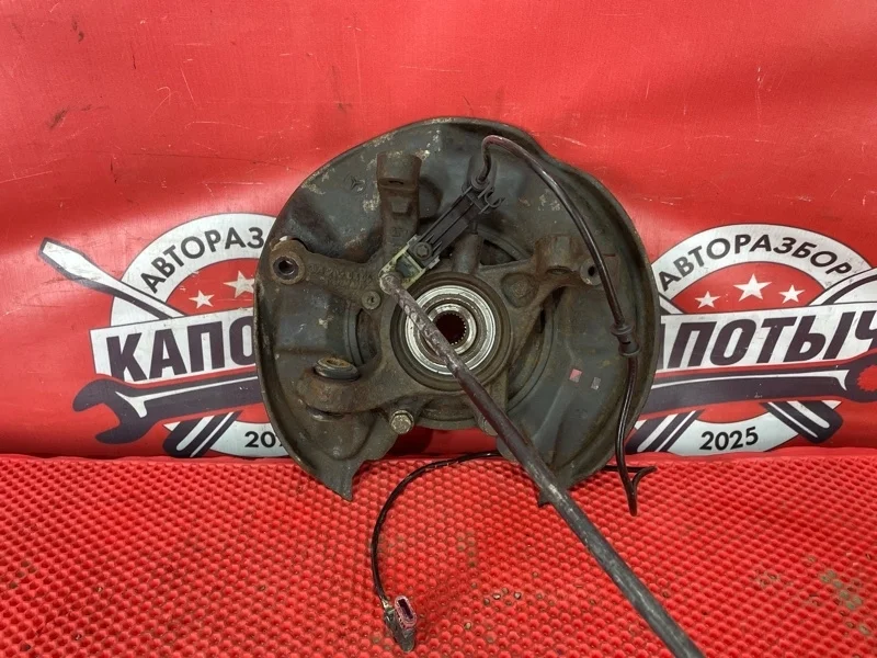 Кулак (Ступица) MERCEDES-BENZ C-Class 2002 A2033503408 W203 M111, задний правый