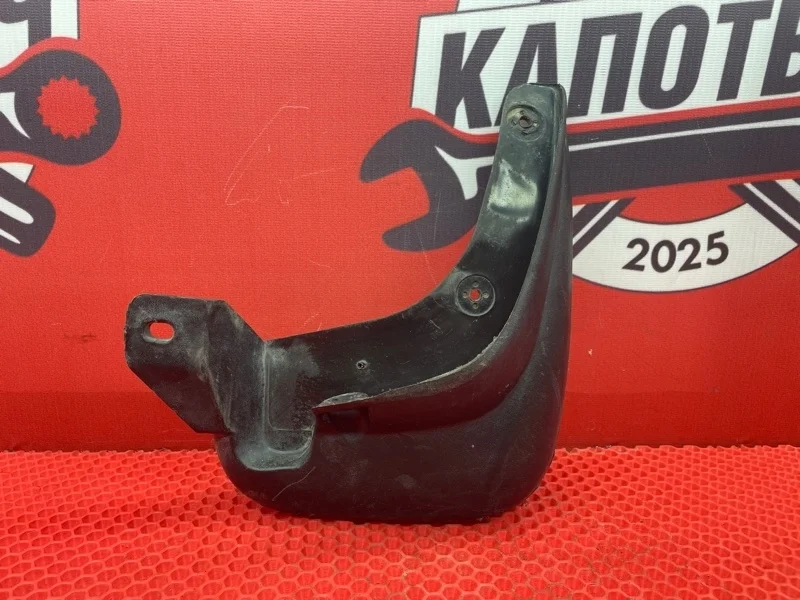 Брызговик Hyundai GETZ 2004 868311C000 TB G4EA, передний правый