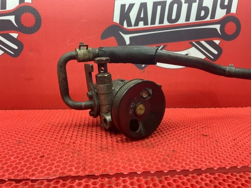 Насос ГУР (Гидроусилителя руля) Hyundai GETZ 2004 571101C301 TB G4EA