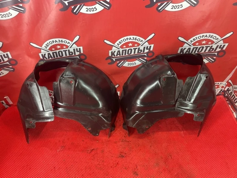 Подкрылок FORD MONDEO 3 2003 1133871 B4Y CJBA, задний