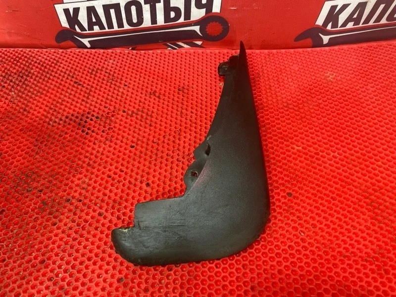 Брызговик FORD MONDEO 3 2003 1139309 B4Y CJBA, задний правый