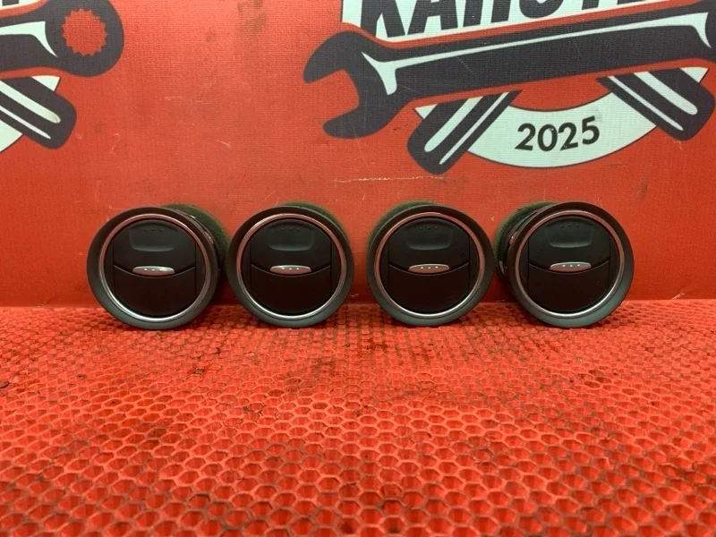 Дефлектор воздушный Ford Mondeo 2010 1688403 BD KGBA