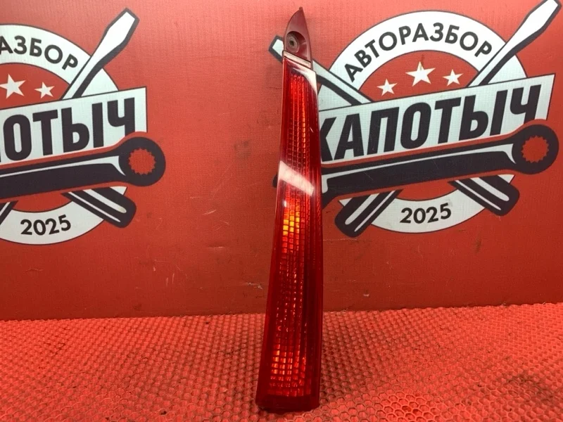 Катафот (Светоотражатель) Citroen C4 2011 9655863880 LC EP6